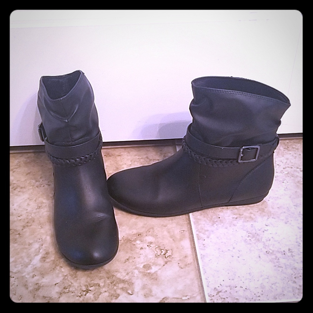Black short, flat boots